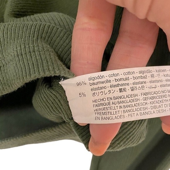 Zara Women’s Collared Long-Sleeve Crop Top - Picture 6 of 6